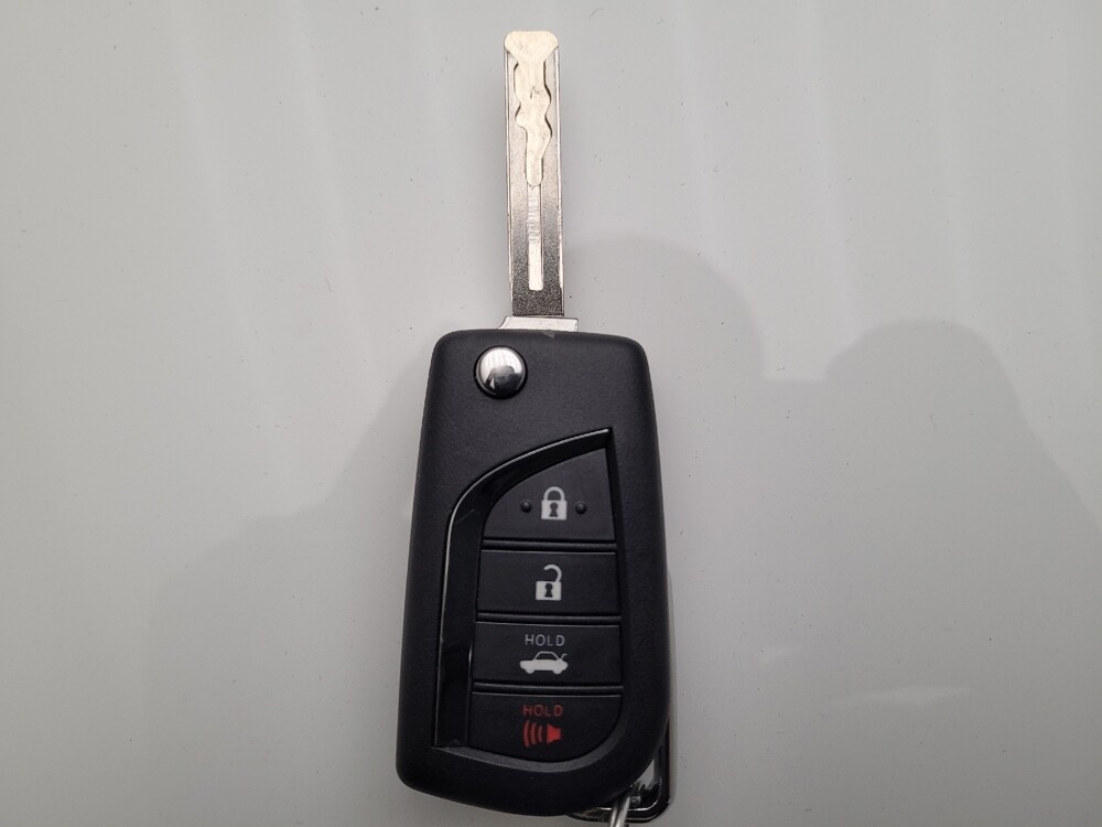 2024 Toyota Corolla in Downey, CA 90241 - 18103689 32