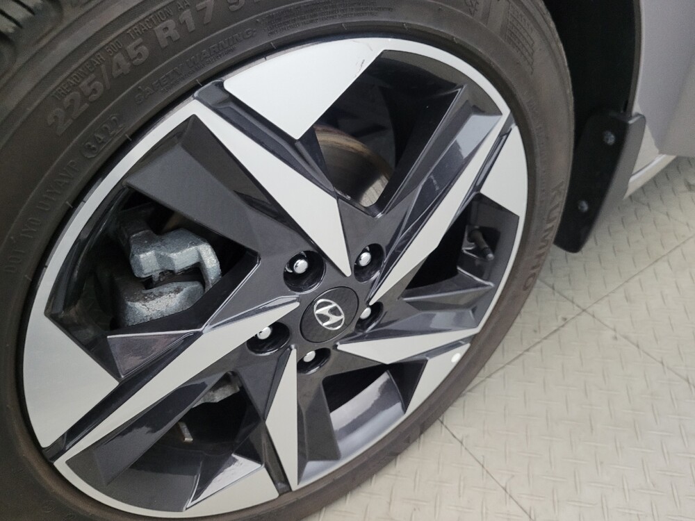 2023 Hyundai Elantra in Pittsburgh, PA 15237 - 18103690 31