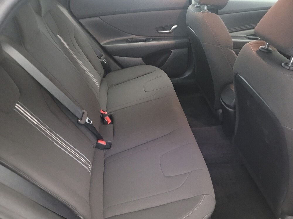 2023 Hyundai Elantra in Pittsburgh, PA 15237 - 18103690 19