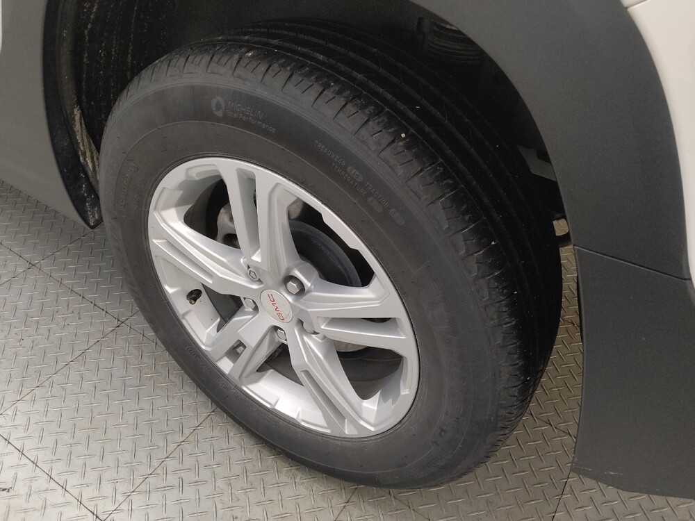 2024 GMC Terrain in Houston, TX 77034 - 18103702 31