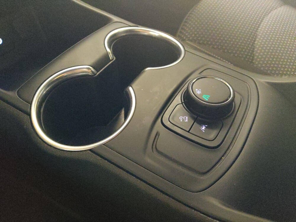 2024 GMC Terrain in Houston, TX 77034 - 18103702 26