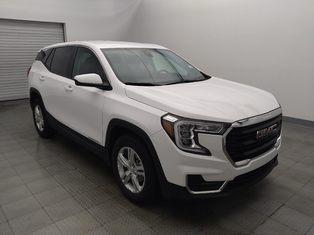 2024 GMC Terrain in Houston, TX 77034 - 18103702 13