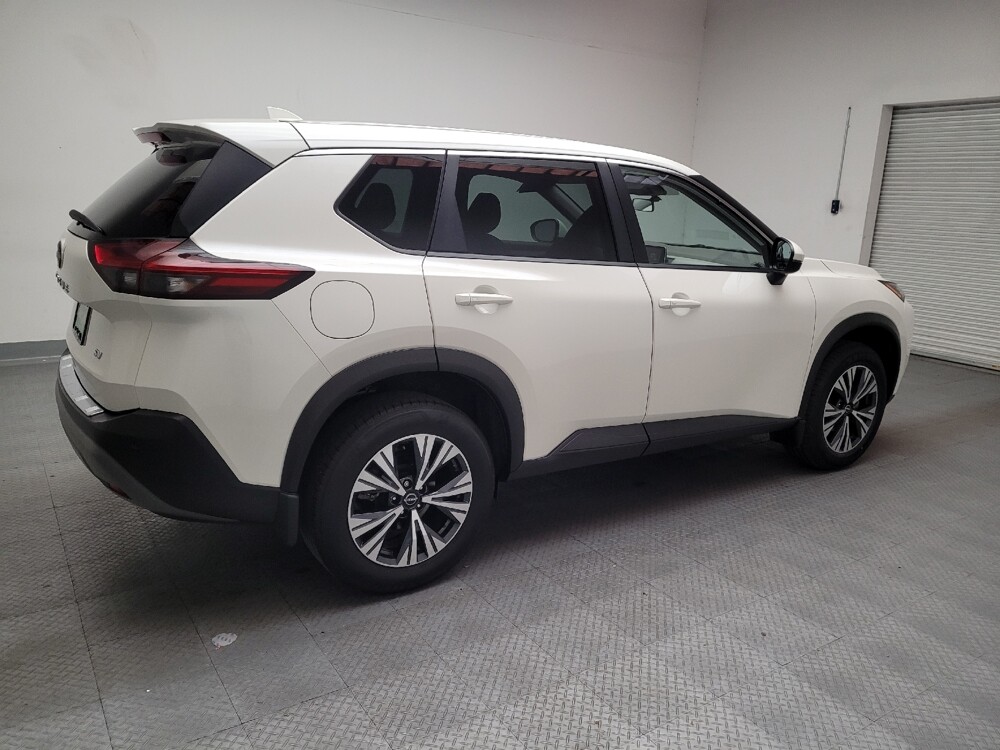 2023 Nissan Rogue in Downey, CA 90241 - 18103704 10