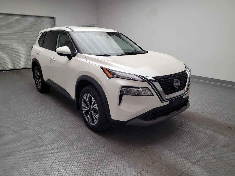 2023 Nissan Rogue in Downey, CA 90241 - 18103704 13