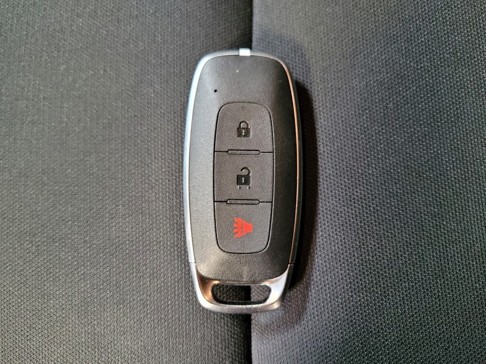 2023 Nissan Rogue in Riverside, CA 92504 - 18103705 32