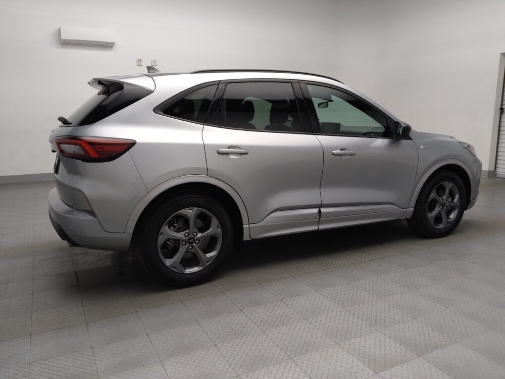2023 Ford Escape in Fort Worth, TX 76116 - 18103712 10