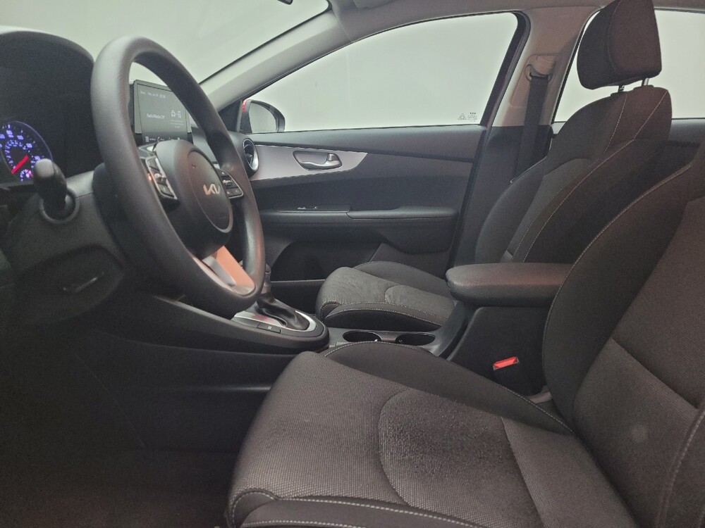 2024 Kia Forte in Grand Rapids, MI 49508 - 18103717 17