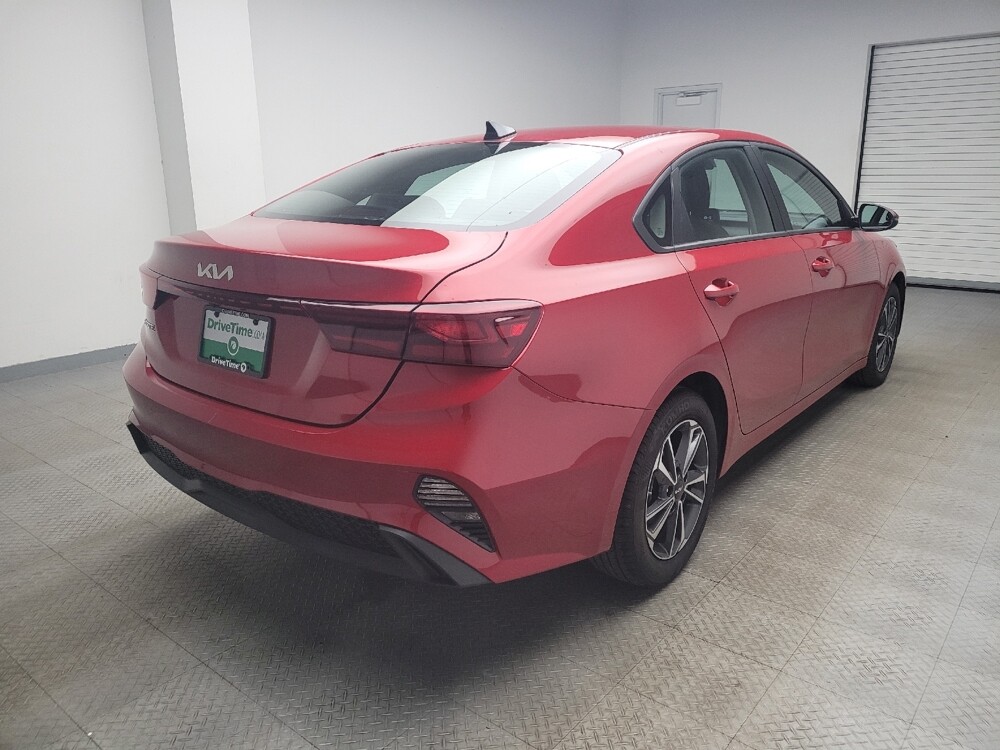 2024 Kia Forte in Grand Rapids, MI 49508 - 18103717 9