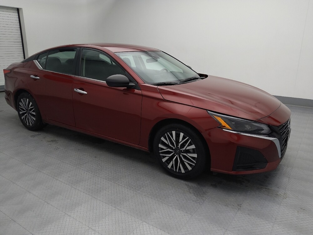 2024 Nissan Altima in St. Louis, MO 63136 - 18103724 11