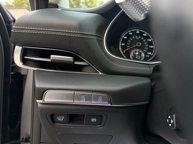 2024 Genesis GV80 in Knoxville, TN 37920 - 18103727 26