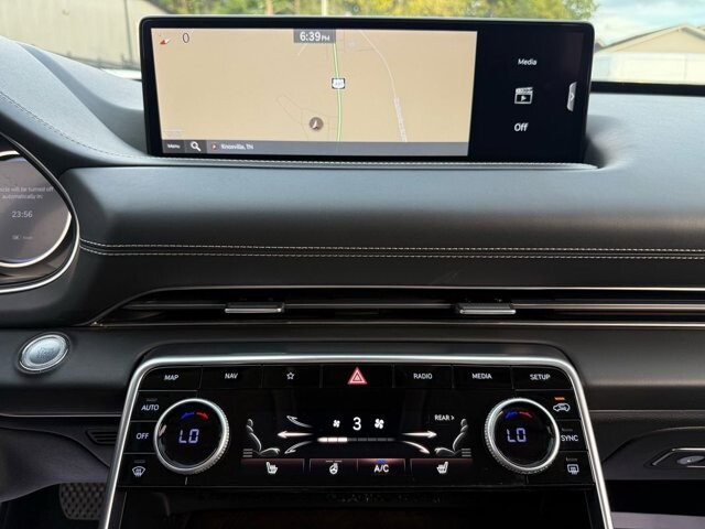 2024 Genesis GV80 in Knoxville, TN 37920 - 18103727 22