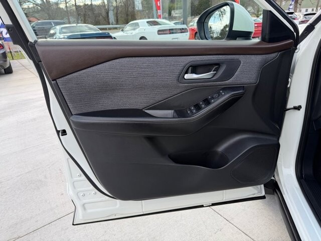 2023 Nissan Rogue in Knoxville, TN 37920 - 18103732 6