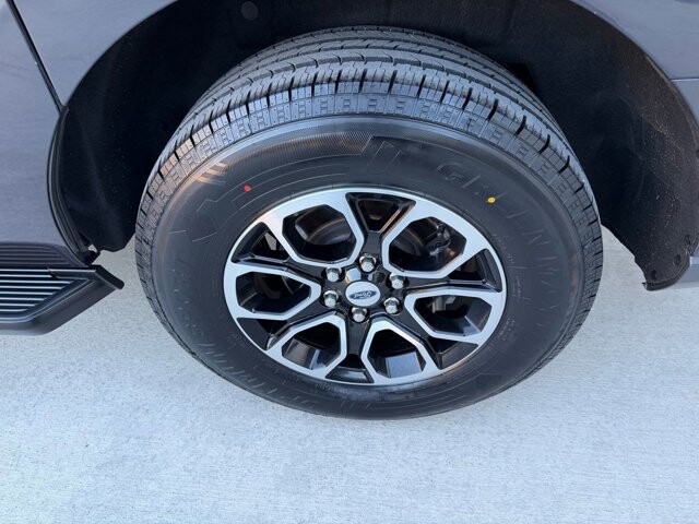 2024 Ford Expedition Max in Knoxville, TN 37920 - 18103735 34