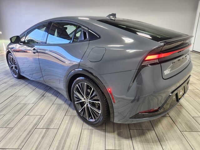 2023 Toyota Prius in Cinnaminson, NJ 08077 - 18103737 3