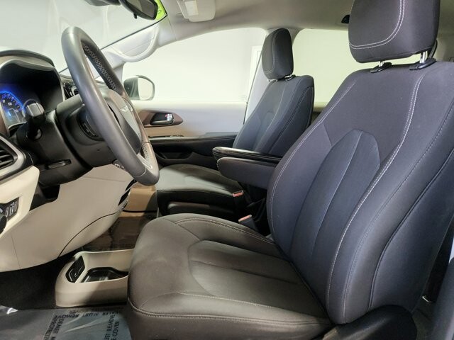 2023 Chrysler Voyager in Cinnaminson, NJ 08077 - 18103740 11
