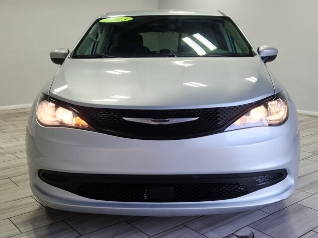 2023 Chrysler Voyager in Cinnaminson, NJ 08077 - 18103740 8