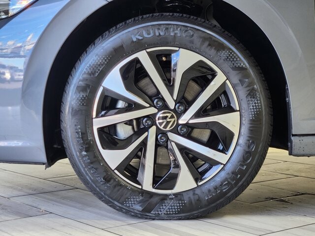 2024 Volkswagen Jetta in Cinnaminson, NJ 08077 - 18103741 9