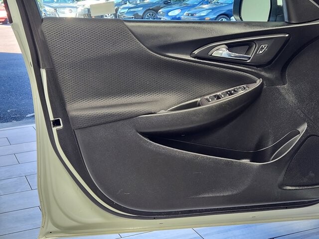 2023 Chevrolet Malibu in Cinnaminson, NJ 08077 - 18103746 10