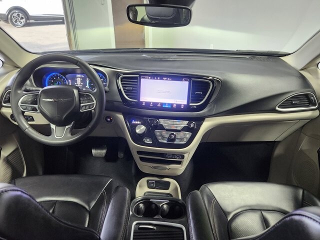 2023 Chrysler Pacifica in Cinnaminson, NJ 08077 - 18103756 15