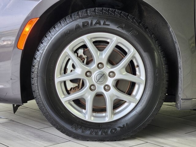 2023 Chrysler Pacifica in Cinnaminson, NJ 08077 - 18103756 9