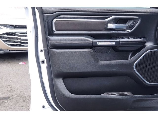 2023 RAM 1500 in Cinnaminson, NJ 08077 - 18103757 9