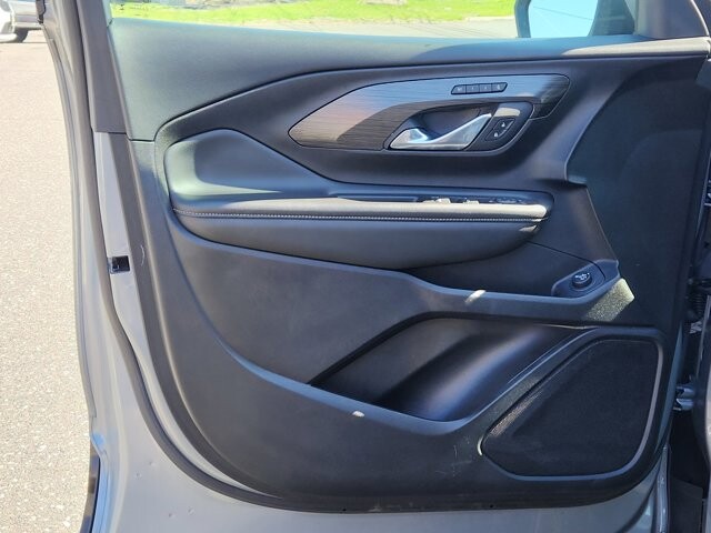 2024 GMC Terrain in Cinnaminson, NJ 08077 - 18103758 10