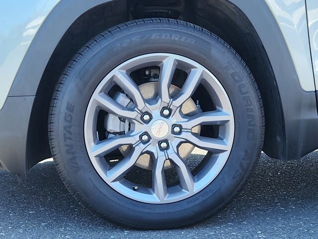 2024 GMC Terrain in Cinnaminson, NJ 08077 - 18103758 9