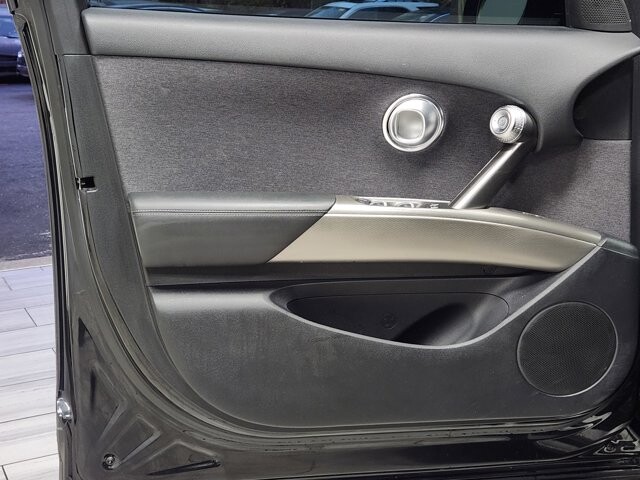 2025 Genesis GV60 in Cinnaminson, NJ 08077 - 18103763 9