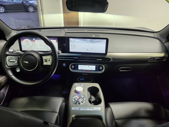 2025 Genesis GV60 in Cinnaminson, NJ 08077 - 18103763 15