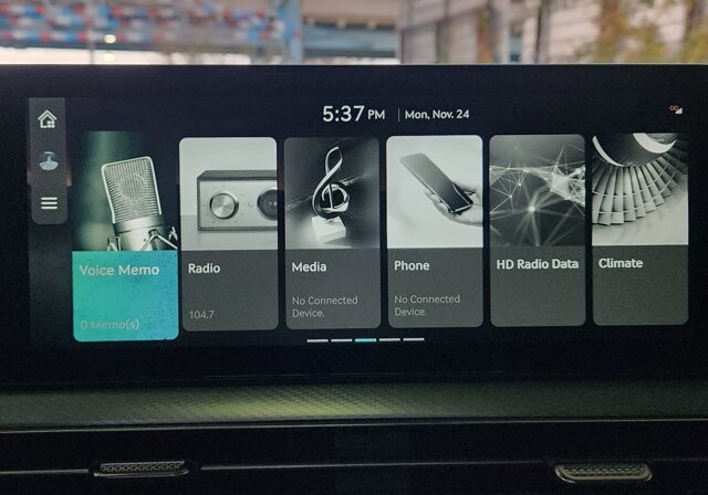 2025 Genesis GV60 in Cinnaminson, NJ 08077 - 18103763 23