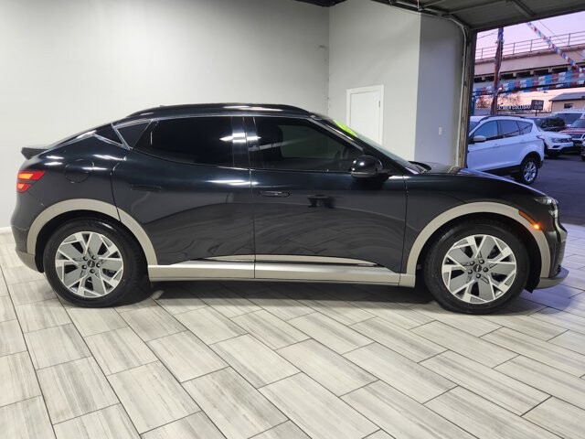 2025 Genesis GV60 in Cinnaminson, NJ 08077 - 18103763 6