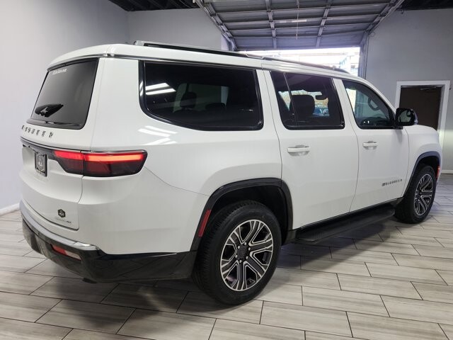 2024 Jeep Wagoneer in Cinnaminson, NJ 08077 - 18103764 5