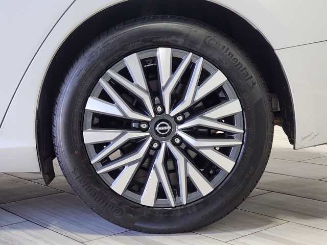 2024 Nissan Altima in Cinnaminson, NJ 08077 - 18103765 9