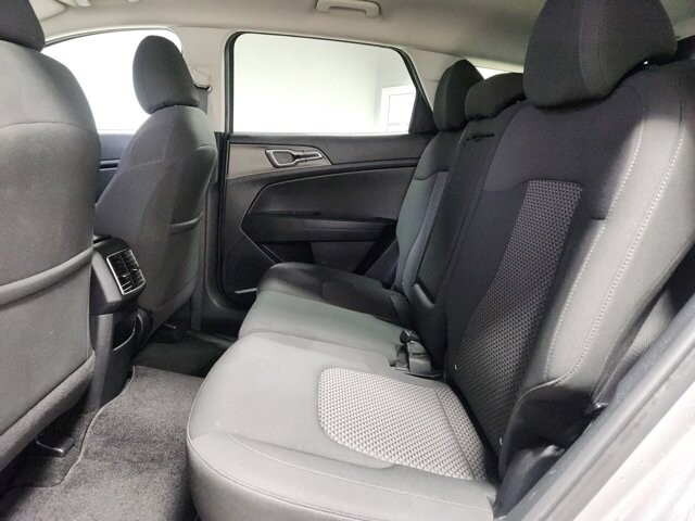 2023 Kia Sportage in Cinnaminson, NJ 08077 - 18103773 13