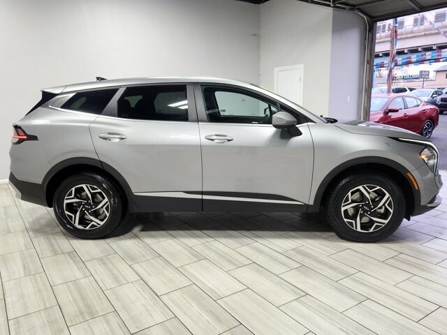 2023 Kia Sportage in Cinnaminson, NJ 08077 - 18103773 6