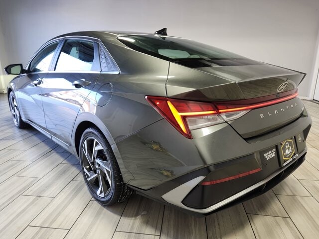 2024 Hyundai Elantra in Cinnaminson, NJ 08077 - 18103778 3