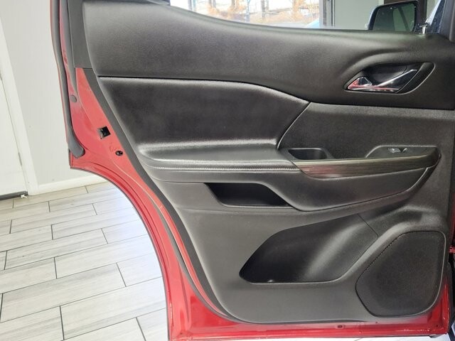 2023 GMC Acadia in Cinnaminson, NJ 08077 - 18103787 12