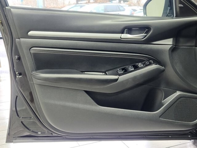 2023 Nissan Altima in Cinnaminson, NJ 08077 - 18103790 10