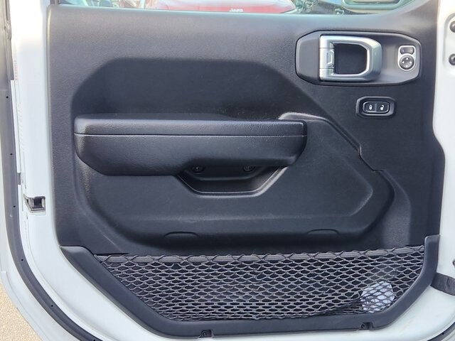 2023 Jeep Gladiator in Cinnaminson, NJ 08077 - 18103809 10