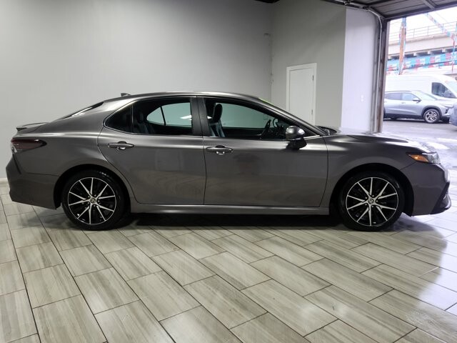2024 Toyota Camry in Cinnaminson, NJ 08077 - 18103811 6
