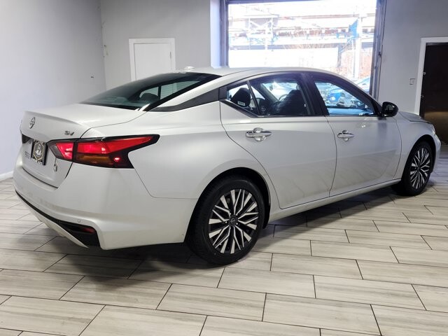 2024 Nissan Altima in Cinnaminson, NJ 08077 - 18103817 5