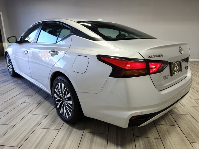 2024 Nissan Altima in Cinnaminson, NJ 08077 - 18103817 3