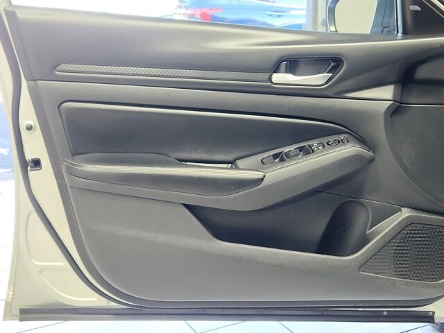 2024 Nissan Altima in Cinnaminson, NJ 08077 - 18103817 10