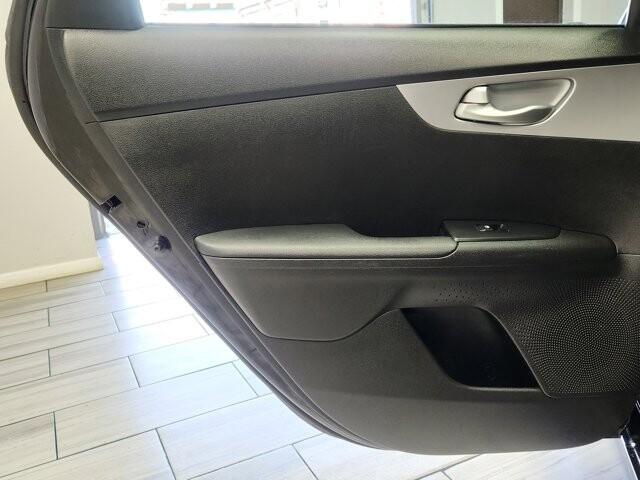 2023 Kia Forte in Cinnaminson, NJ 08077 - 18103821 12