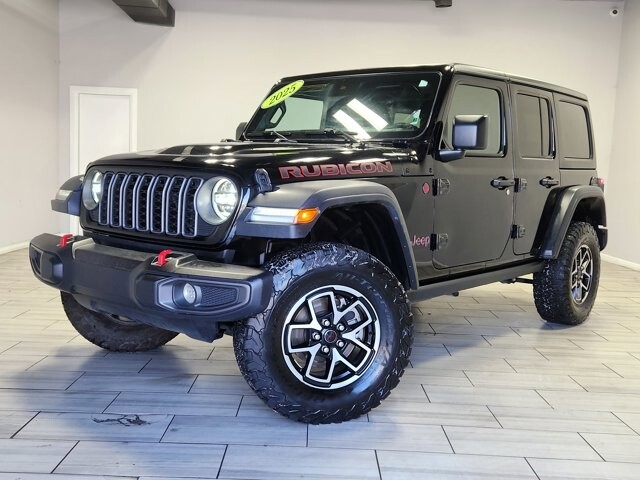 2025 Jeep Wrangler in Cinnaminson, NJ 08077 - 18103824