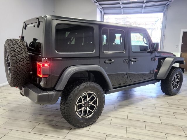 2025 Jeep Wrangler in Cinnaminson, NJ 08077 - 18103824 5