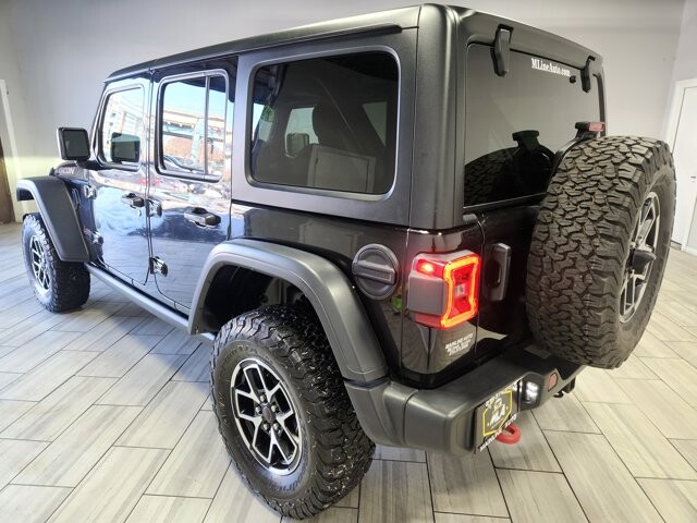 2025 Jeep Wrangler in Cinnaminson, NJ 08077 - 18103824 3