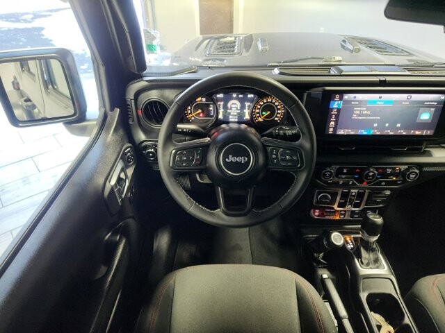 2025 Jeep Wrangler in Cinnaminson, NJ 08077 - 18103824 16