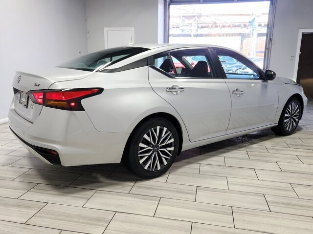 2024 Nissan Altima in Cinnaminson, NJ 08077 - 18103825 5