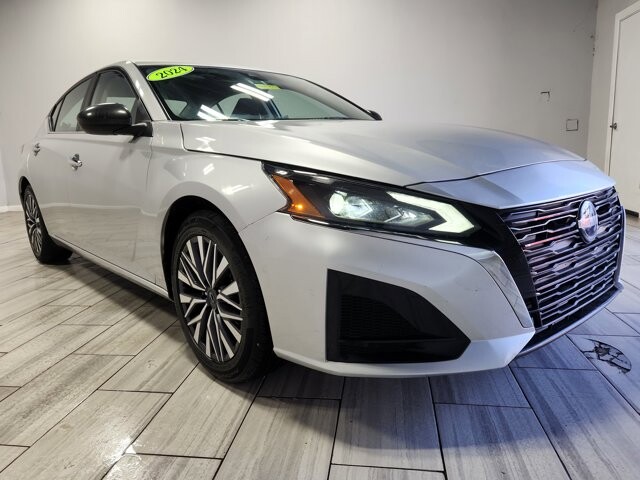 2024 Nissan Altima in Cinnaminson, NJ 08077 - 18103825 7